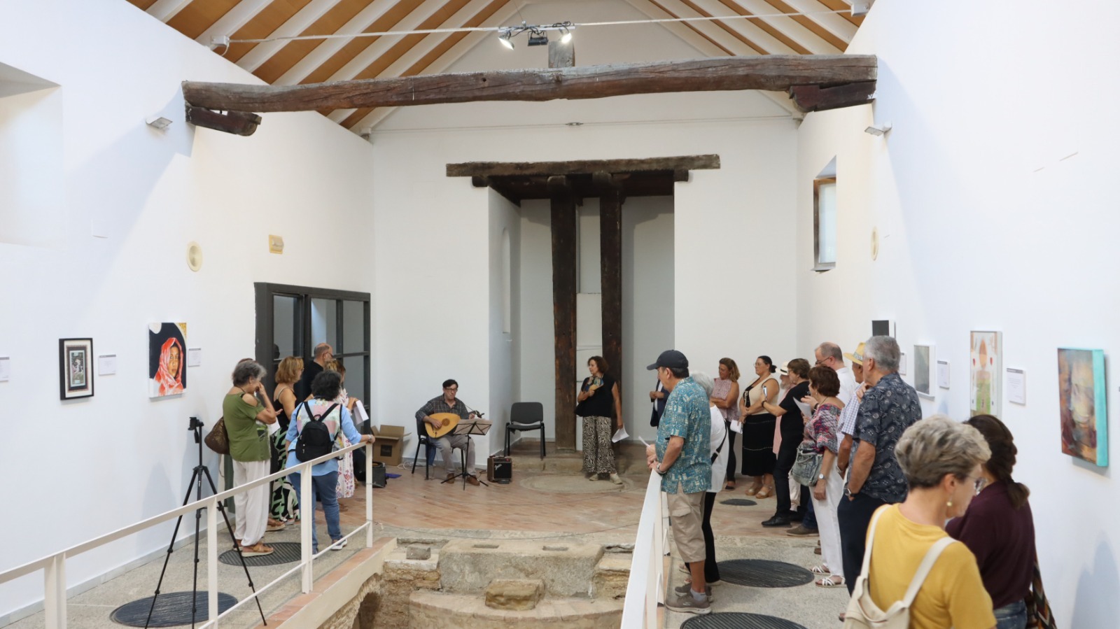 Arte y Literatura se Unen en la Exposición de Ekletik Art Colectivo