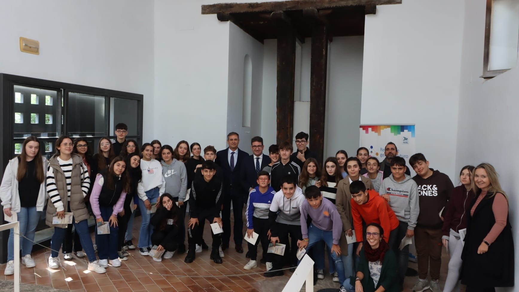 Jóvenes Comprometidos con un Futuro Sostenible en Palomares del Río