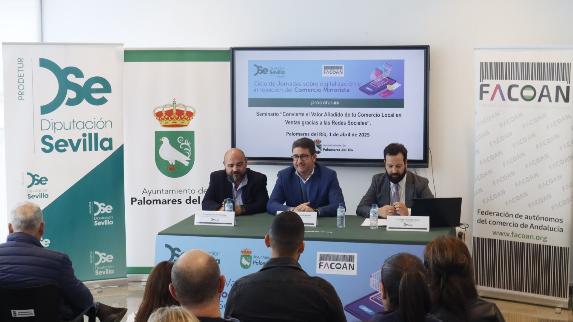 El comercio local de Palomares del Río se fortalece con formación digital