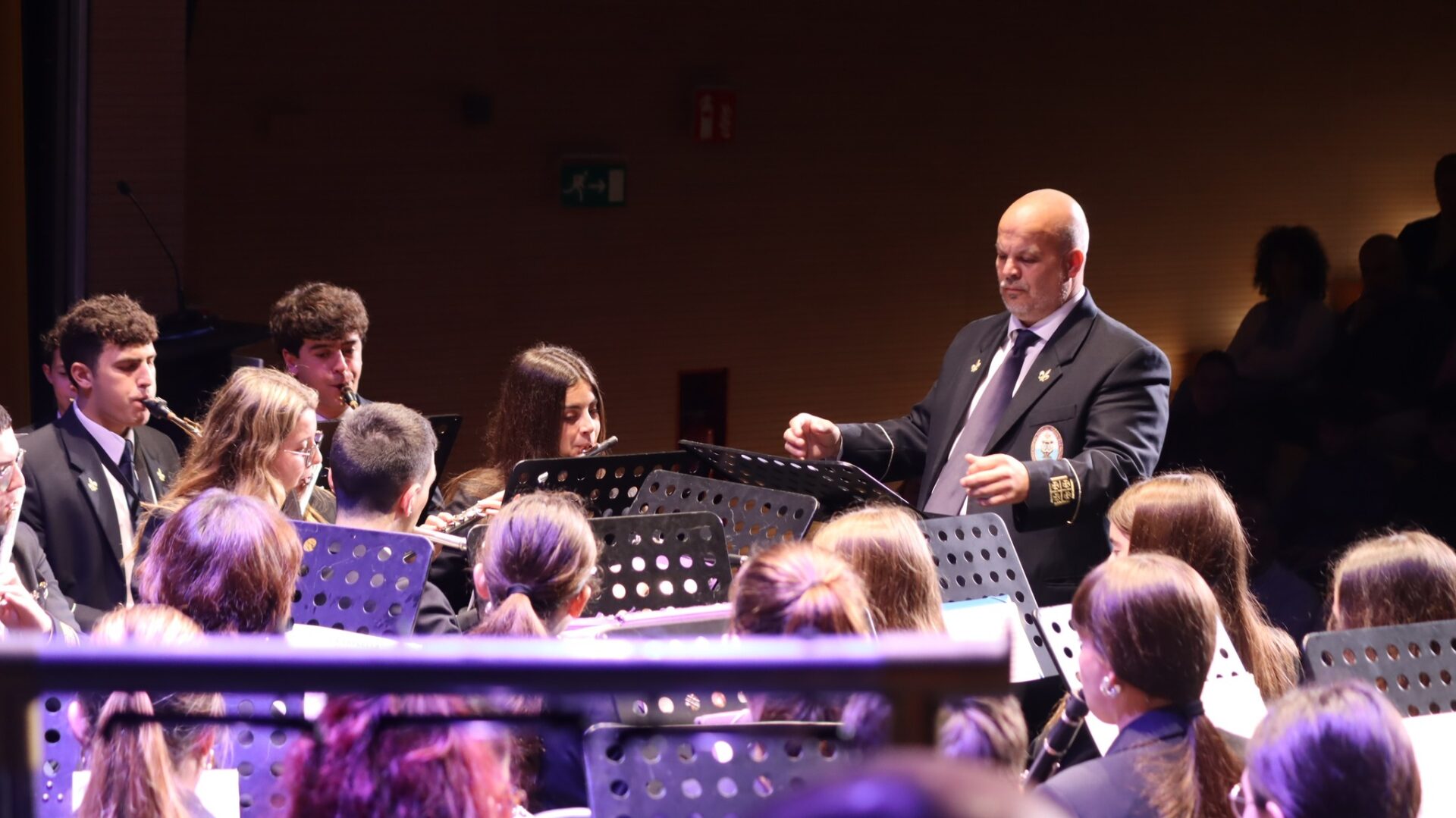 Emotivo concierto de marchas procesionales en el Teatro Municipal de Palomares del Río
