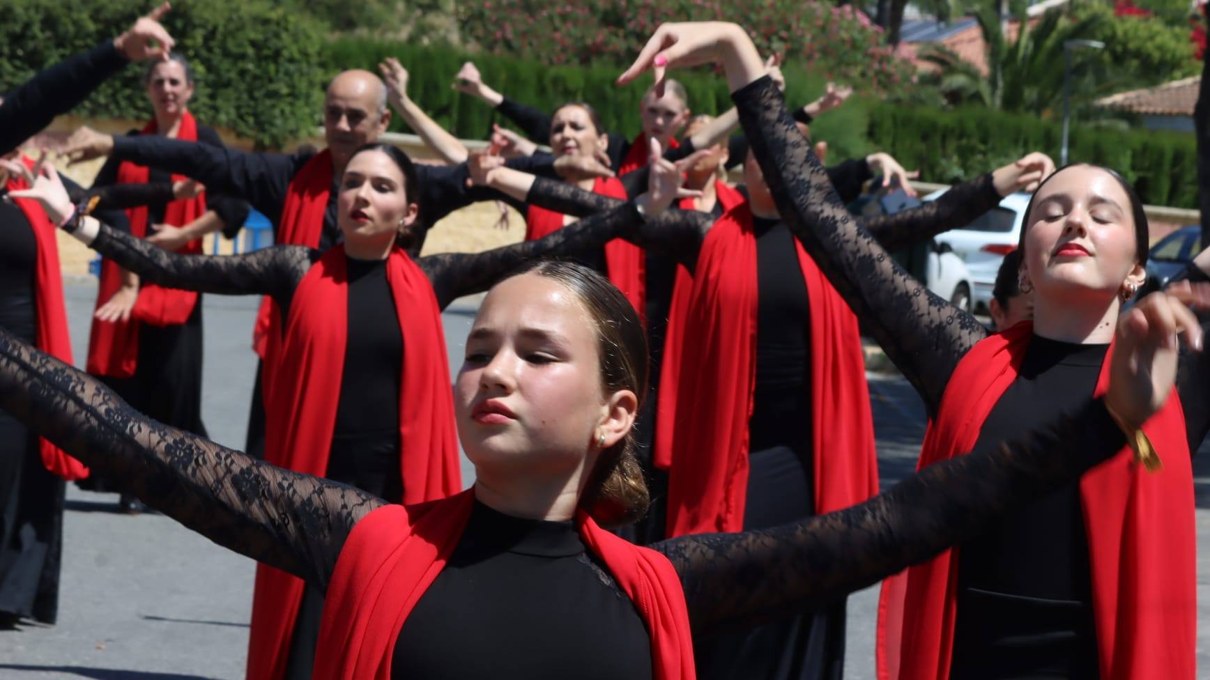 Palomares del Río, escenario del espectáculo de la academia de danza Pasoa2