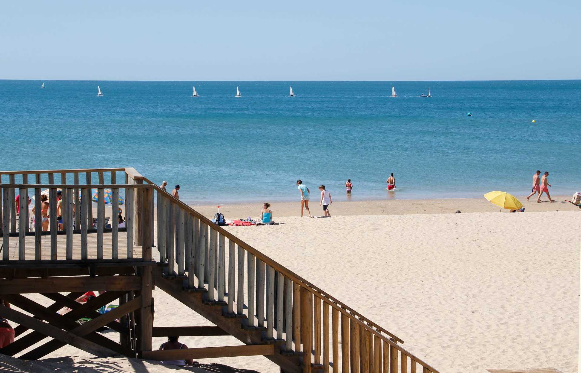 ¡¡NOS VAMOS A LA PLAYA!!